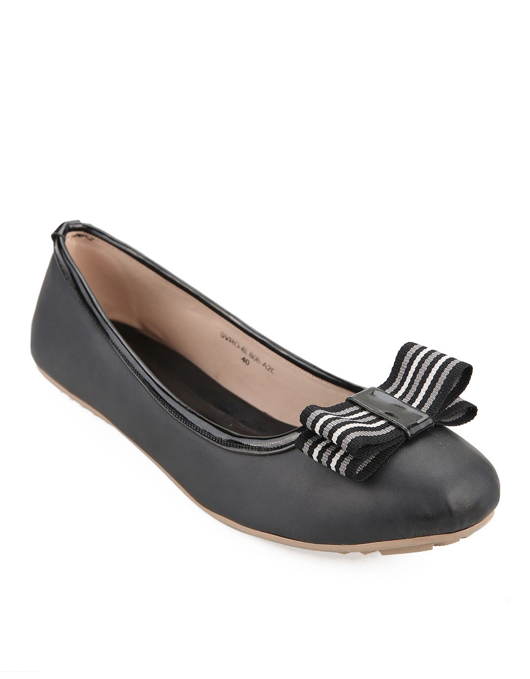 Yongki Komaladi Vanny Flat Shoes