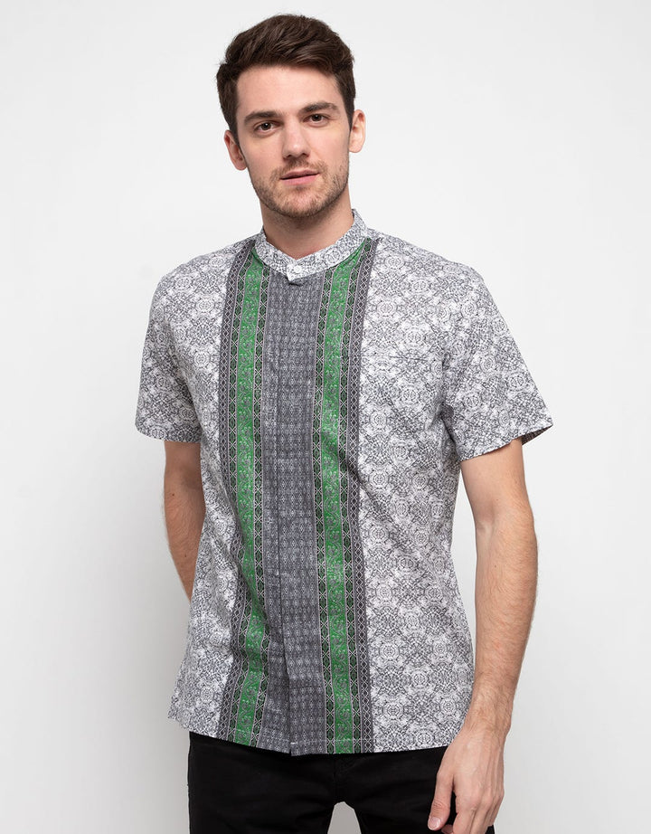 Hassenda Kemeja Koko Lengan Pendek Full Print