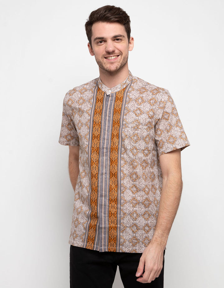 Hassenda Kemeja Koko Lengan Pendek Full Print Elegan