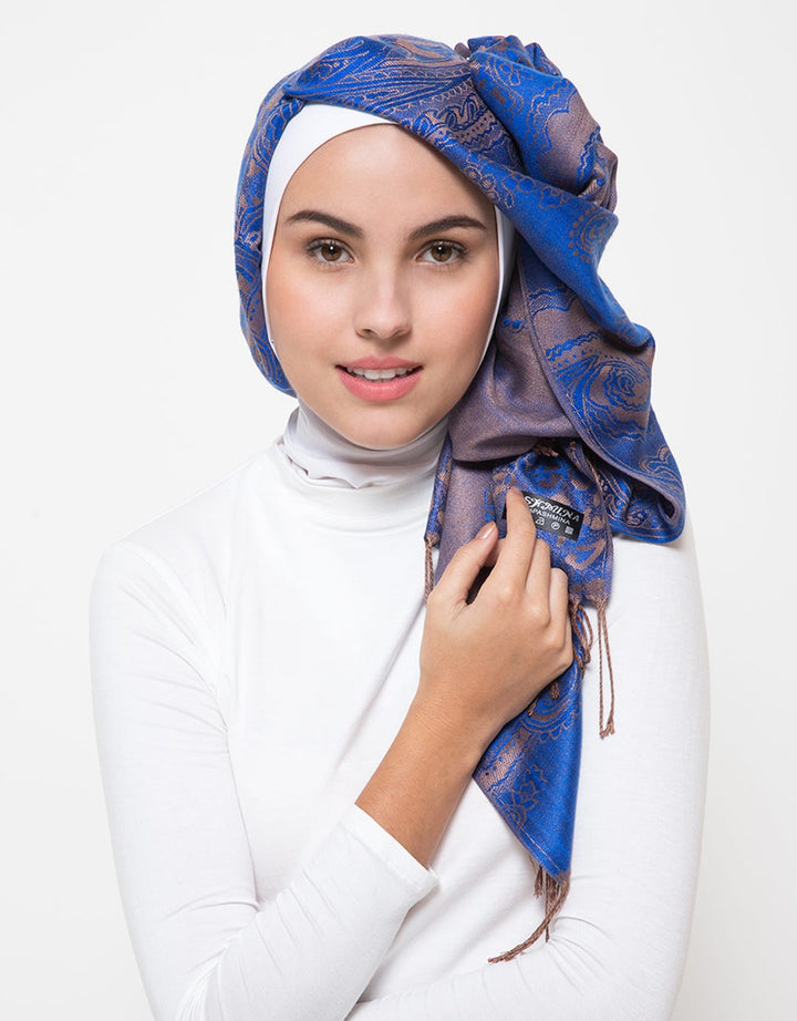 Hijabku Motif Rintik Air Kontras Pashmina
