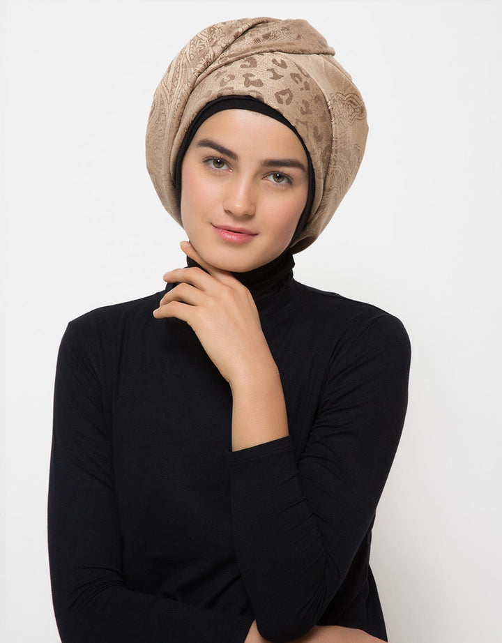 Hijabku Motif Rintik Air Kontras Pashmina