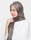 Hijabku Pashmina Bunga Besar