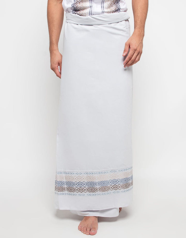 Intresse Aura Sarung SR 8331006BL2