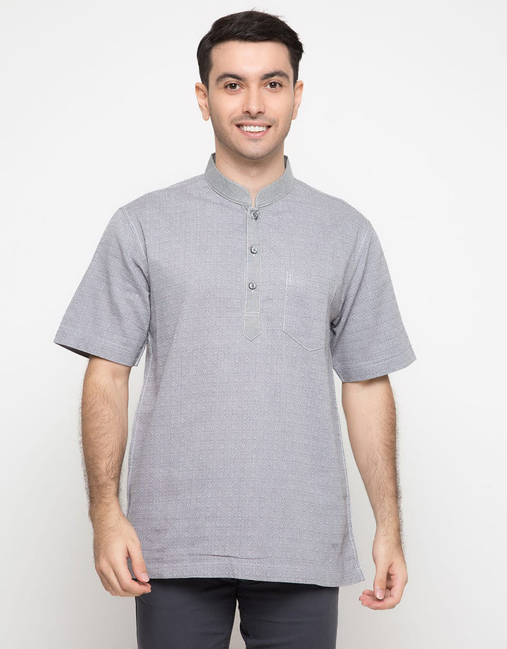 Intresse Kemeja Koko Carrier 2 Casual