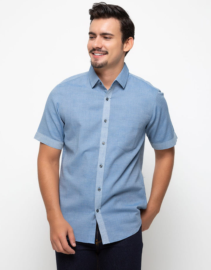 Intresse Kemeja Lengan Pendek Strata Casual Short