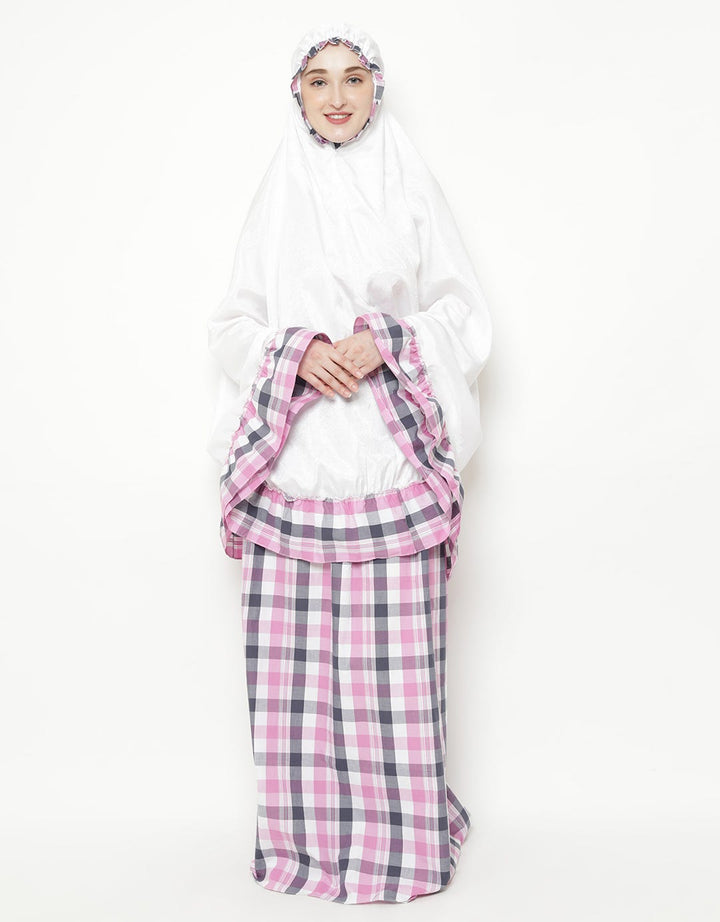 Intresse Peach Mukena