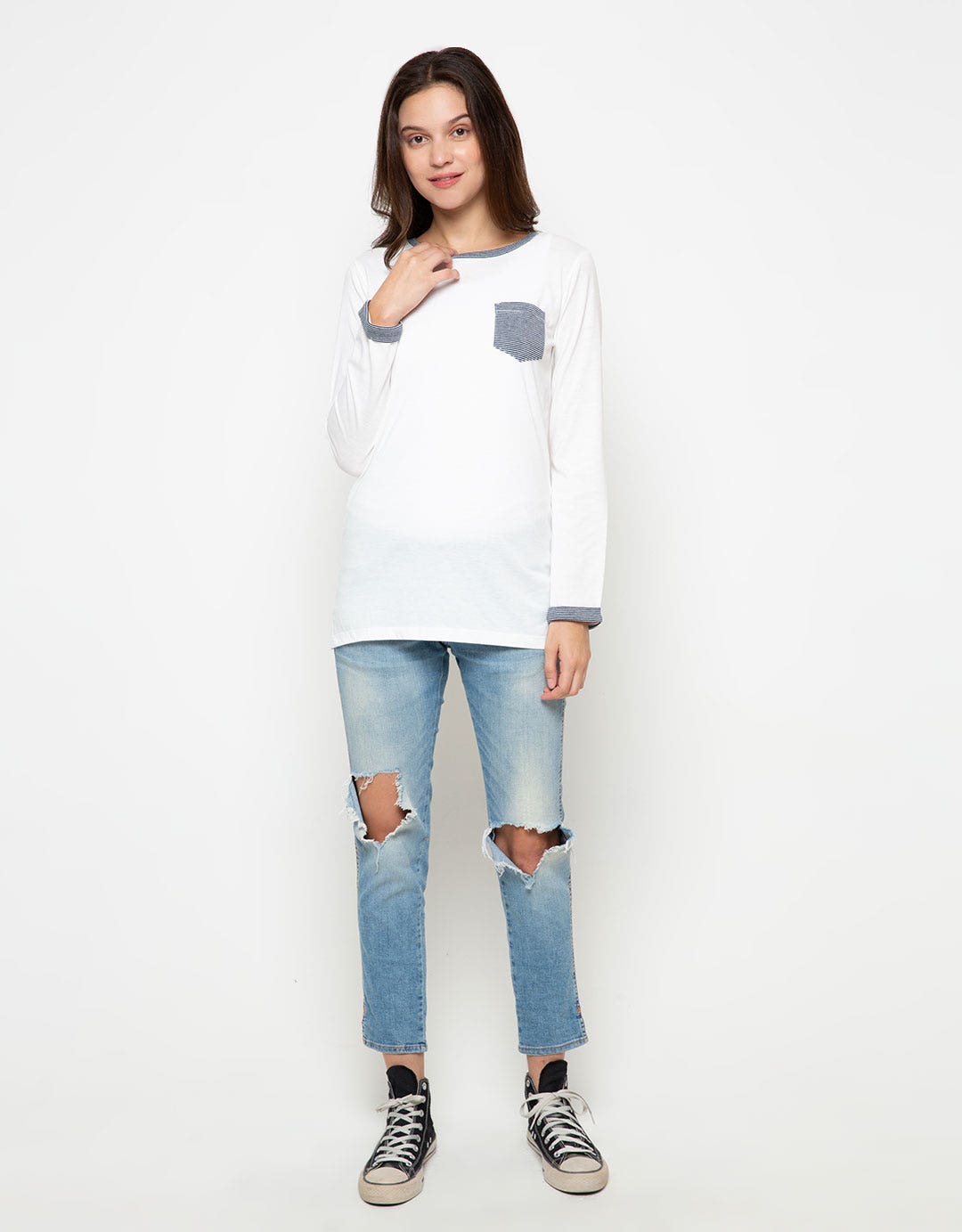 Phenomenal Plain Pocket Kaos Wanita