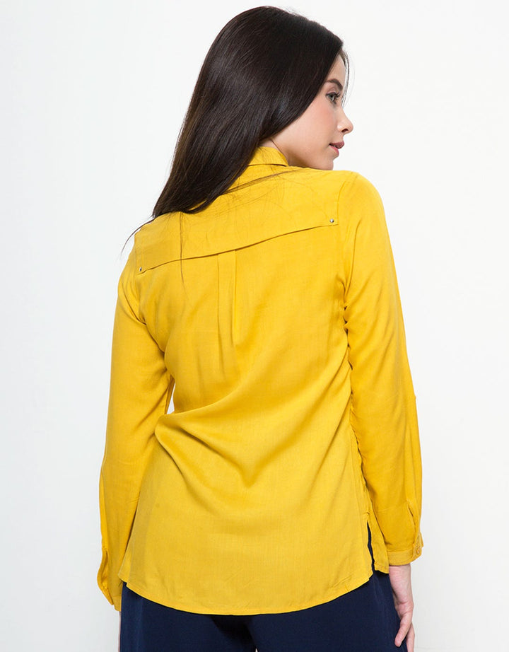 Details Long Sleeve Kemeja Rivet