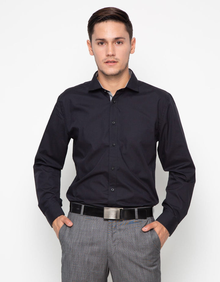 Edition Kemeja Pria Essential Slim Shirt