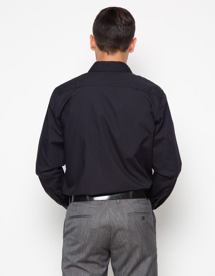 Edition Kemeja Pria Essential Slim Shirt