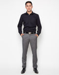 Edition Kemeja Pria Essential Slim Shirt