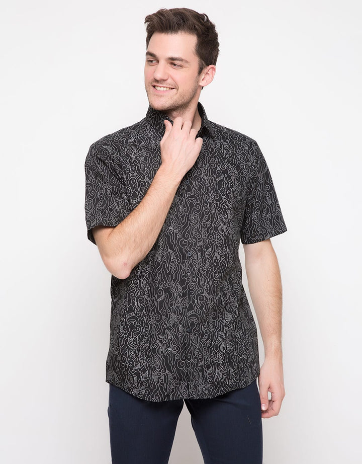 Alisan Kemeja Lengan Pendek Slim Fit Print