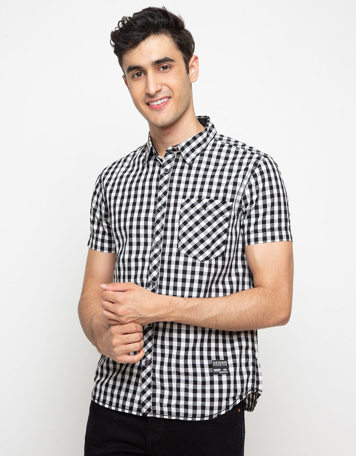 d&f Kemeja Print Cubes