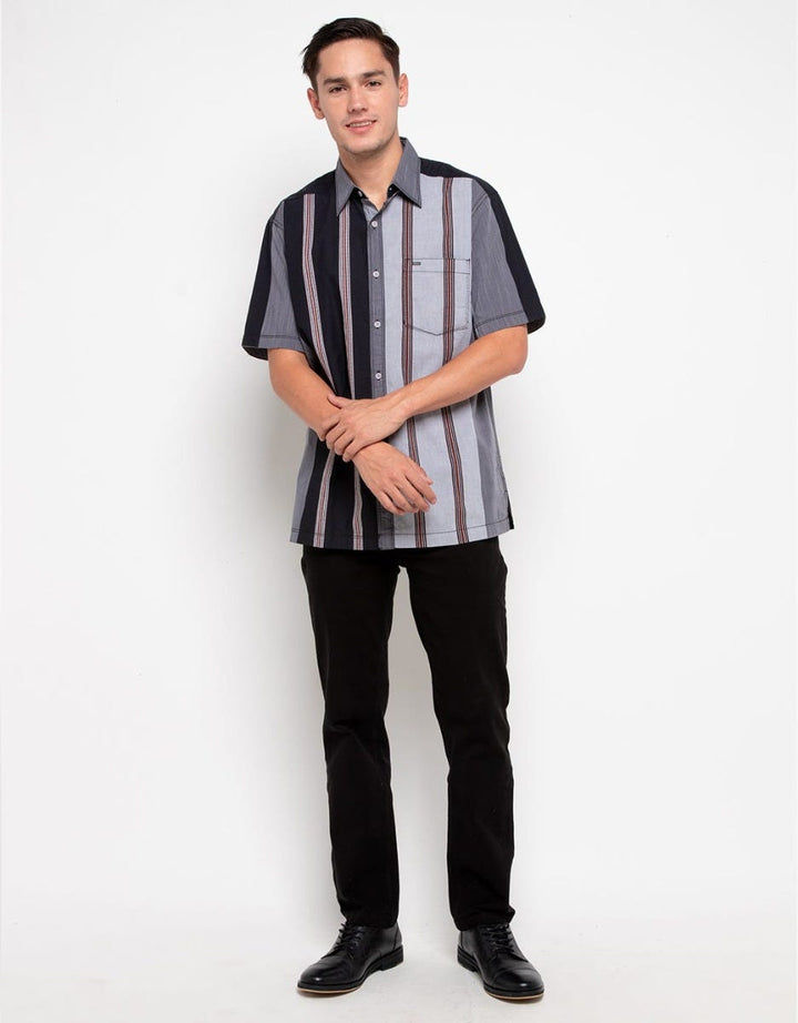 Cardinal Casual Kemeja Stripe