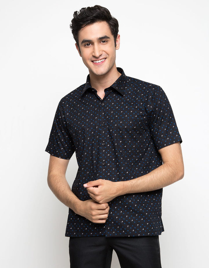 Raymond Renee Leaf Print Shirt