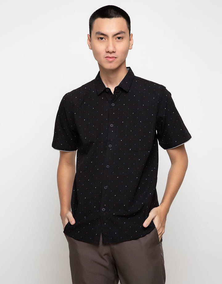 Red Cliff Kemeja Lengan Pendek Motif 6B0152AT -