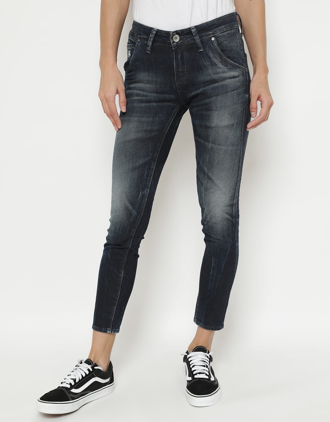 Logo Jeans Celana Jeans Aksen Washed