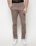 Lois Slim Strecth Chinos Twill SLS 697 BR - Cokelat