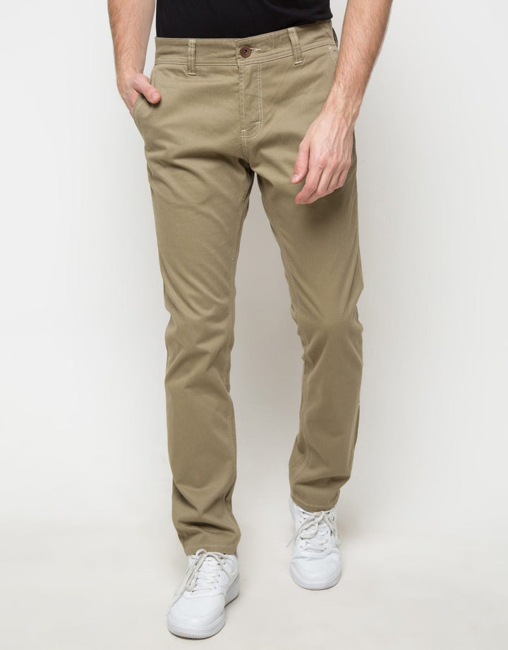 Lois Slim Strecth Chinos Twill SLS 697 BR - Cokelat