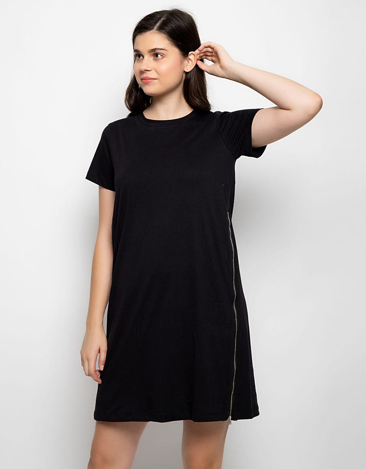 Minimal Bellina Zipped Dress
