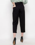 Minimal Ethna Eyelet Pants