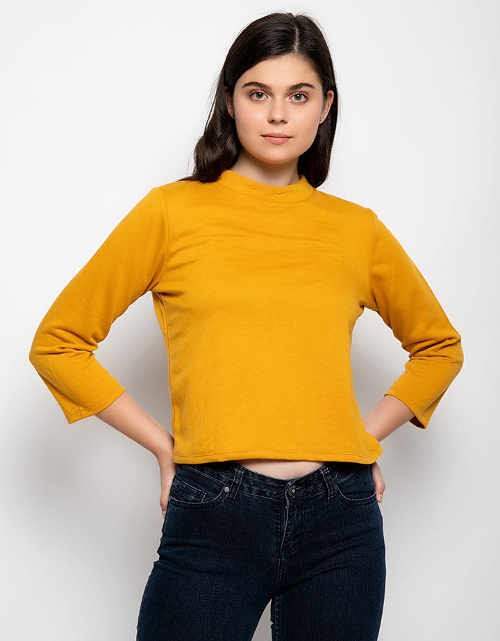 Minimal Ivalo Neck Top