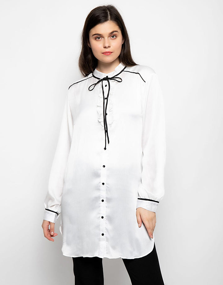 Minimal Ruffle Tunic With Contrast Piping