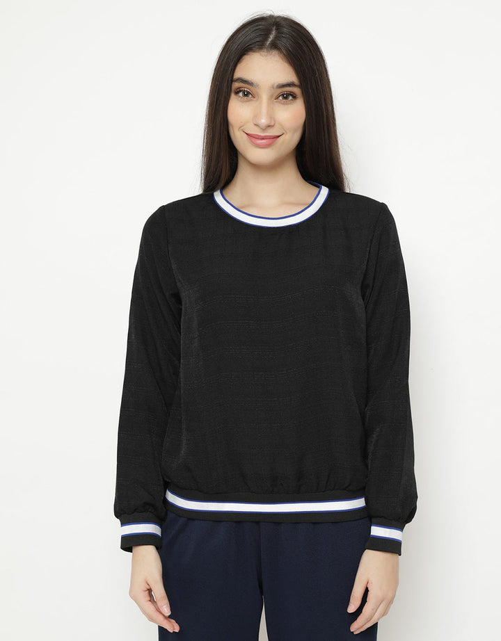 Minimal Solid Sweatshirt