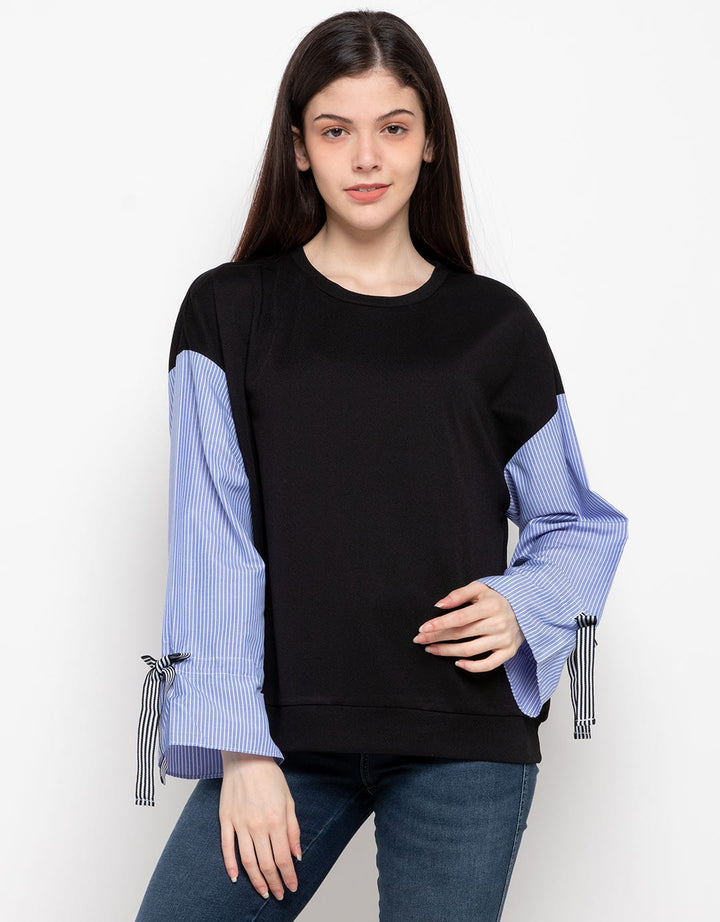 Minimal V Neck Plaid Blouse