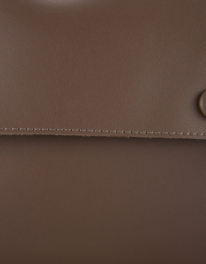 MKY Clothing Handbag Wanita Detail Leather Button