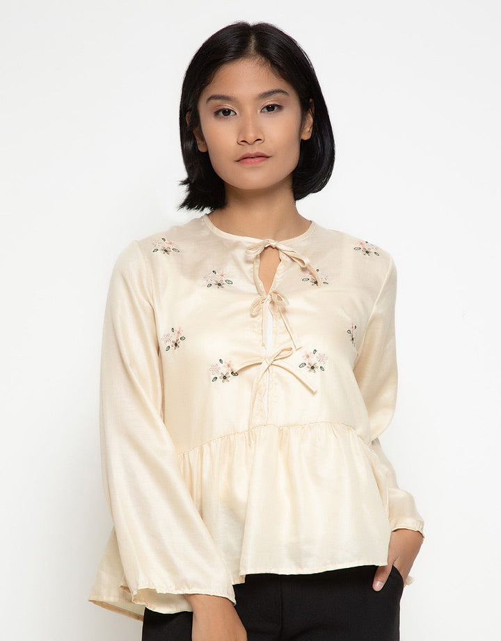 Three Ribbon Embroidey Blouse