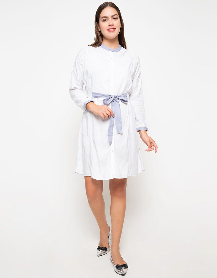 Morphidae Dress Lengan Panjang Alanis