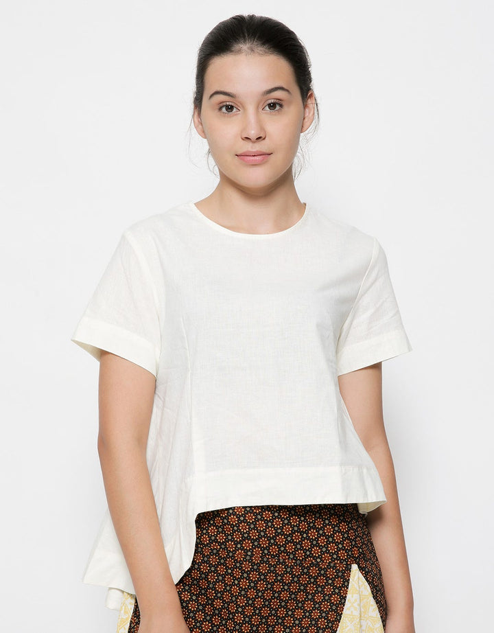 Nayara Blus Lengan Pendek Ainun