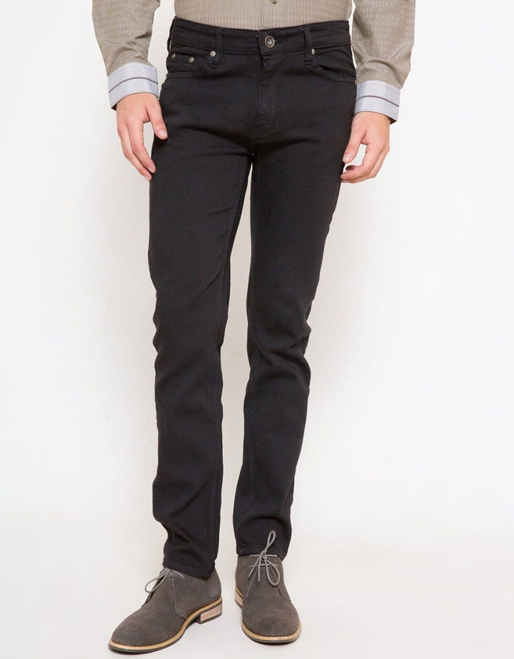 KIWSF 607 SFS HITAM