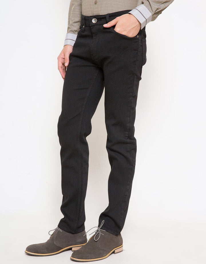 KIWSF 607 SFS HITAM