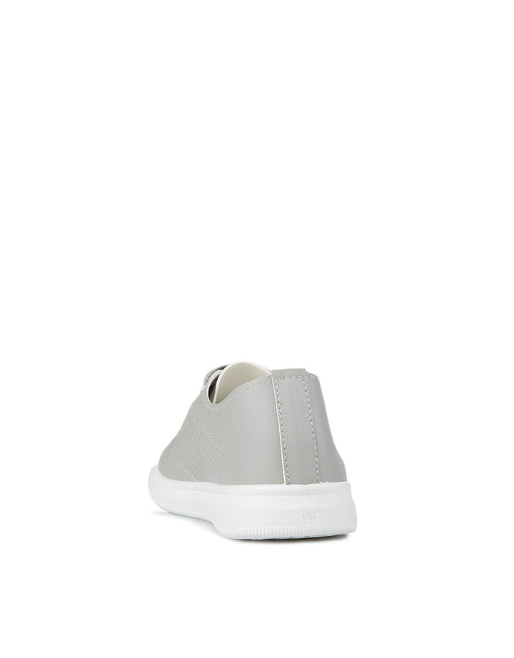 SNEAKERS HOLEY