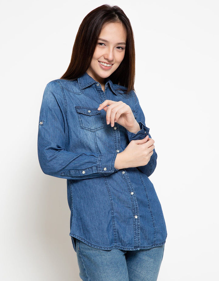 NINETY DEGREES Kemeja Jeans Lengan Panjang