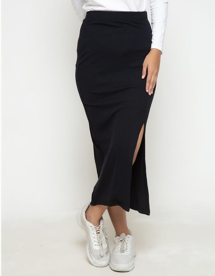 Ninety Degrees Rok Panjang Wanita