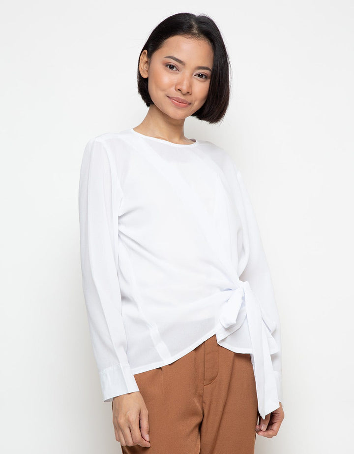 Novo Blouse Fashened
