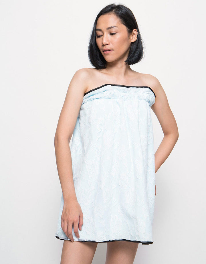 Pierre Cardin Lace Bath Towel Skirt