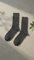 Suko Essential Reguler Berteksture Texture Solid Anti Bakteri Kaos Kaki Pria