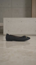 St. Yves Pita Sepatu Flat Wanita