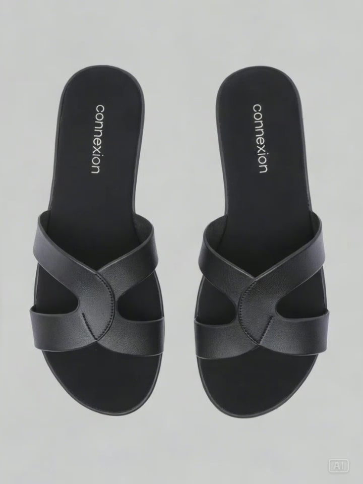 Connexion Sandal Slipper Wanita