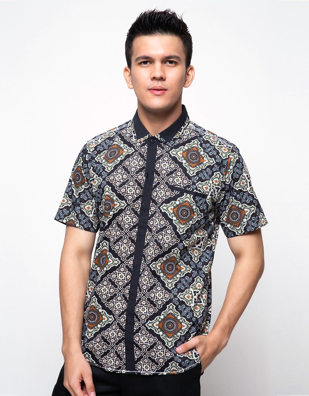 Red Cliff Short Sleeve Batik Shirt