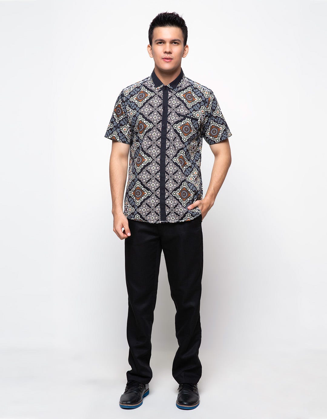 Red Cliff Short Sleeve Batik Shirt