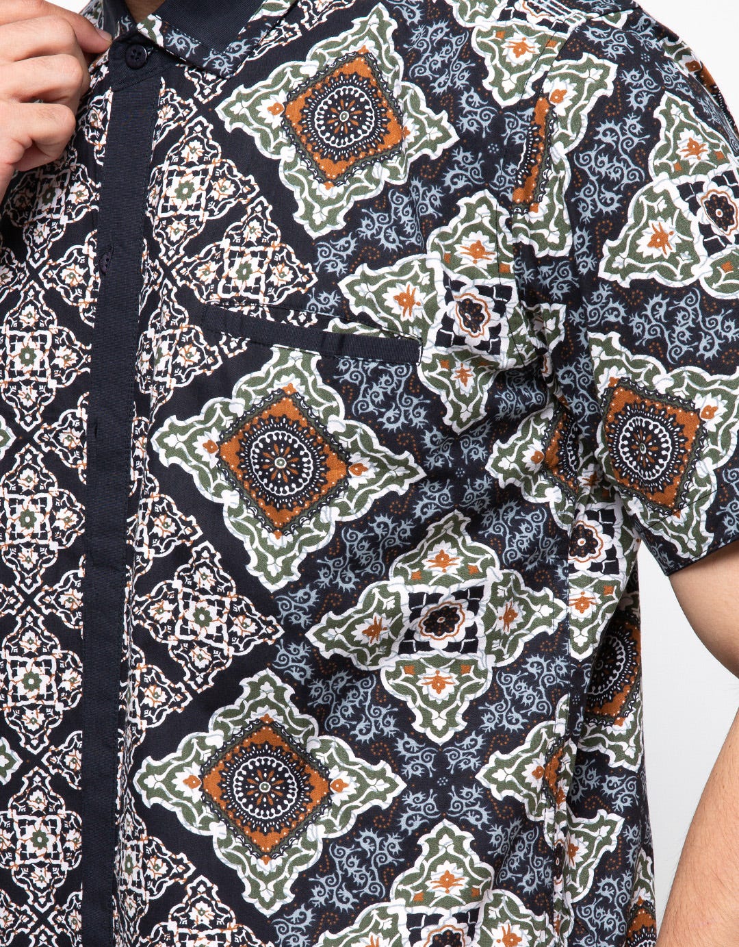 Red Cliff Short Sleeve Batik Shirt
