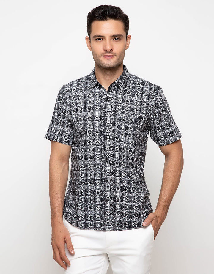 Red Cliff Casual Short Sleeve Shirt Based