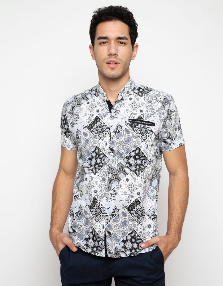 Red Cliff Paisley Print Shirt