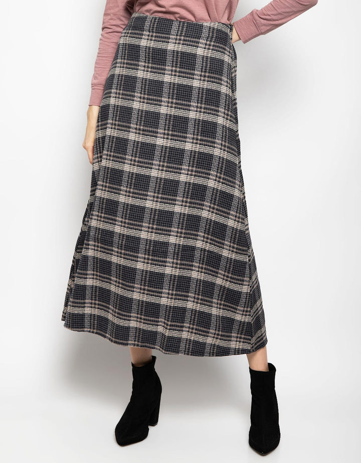 Expand Humaira Long Skirts