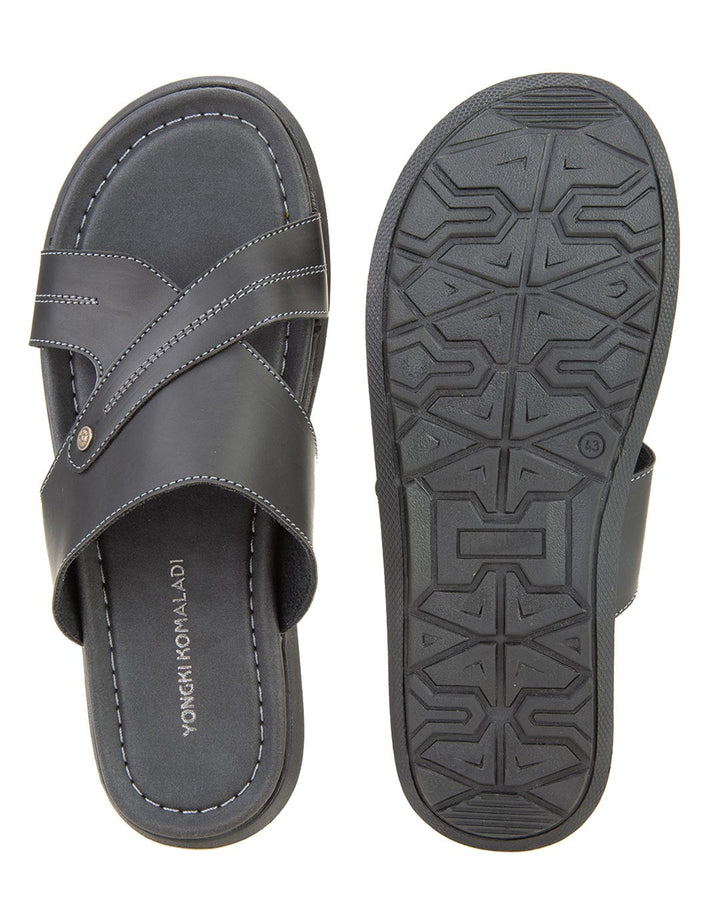 Yongki Komaladi Bastian Sandal
